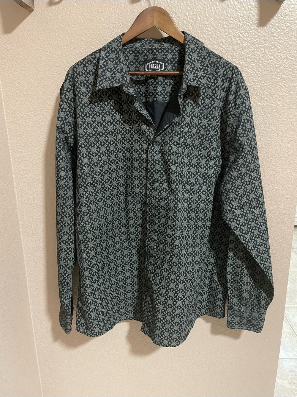 Gibson Black & Gray Geometric Long-Sleeve Button-Down Shirt